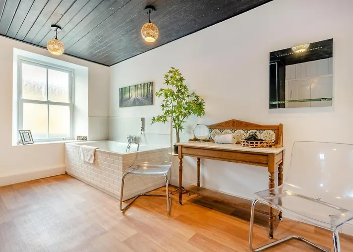 4 Bed In Oc-c34669 Casa de Férias *